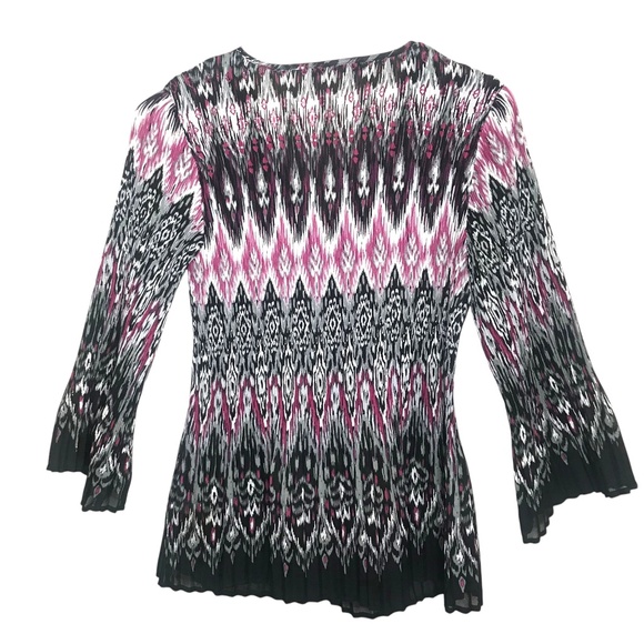 Larry Levine V-Neck Top • Long Sleeve • Pink Black Gray Ikat Print Stretchy - Picture 2 of 13
